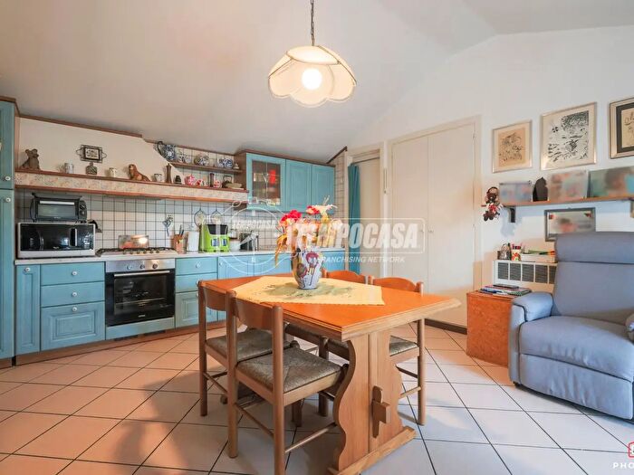 Appartamento con 5 locali in vendita in Via Guglielmo Marconi, Valsamoggia