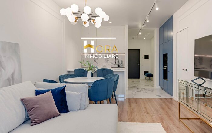 Appartamento trilocale in vendita in Via Datini, Firenze