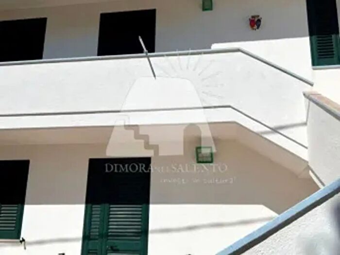 Casa trilocale in vendita in Via Dante Alighieri, Castrignano Del Capo