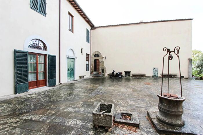 Appartamento con 6 locali in vendita in Via Antonio Gramsci Sesto Fiorentino, Sesto Fiorentino