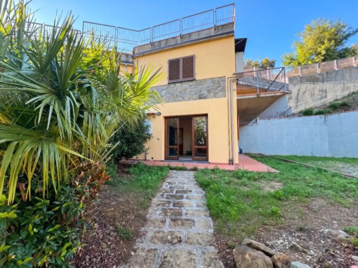 Appartamento bilocale in vendita in Via del Madonnino, Lamporecchio