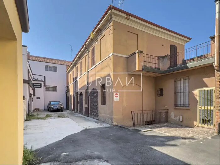 Casa con 6 locali in vendita in Forli