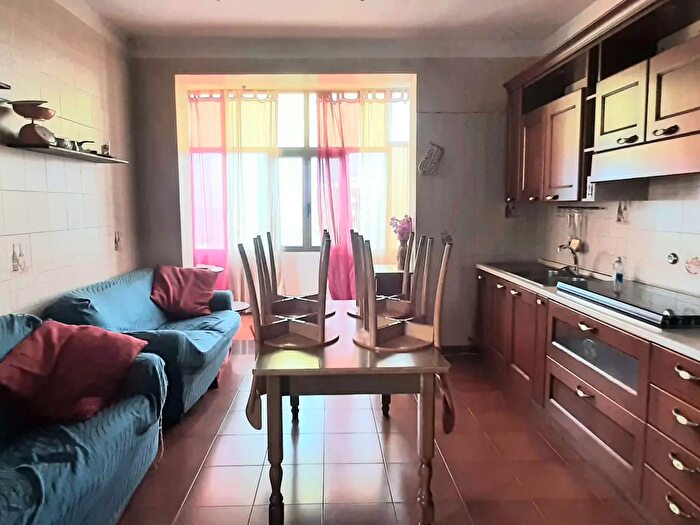 Appartamento trilocale in affitto in Via Marsala, Catanzaro