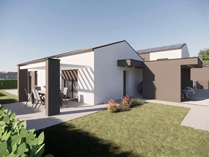 Casa quadrilocale in vendita in Via Madonna, Castello Di Godego