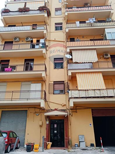Appartamento con 8 locali in vendita in Via Pier Santi Mattarella, Agrigento