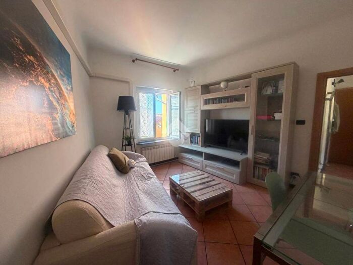 Appartamento bilocale in vendita in Via Vado, Sestri Ponente, Genova