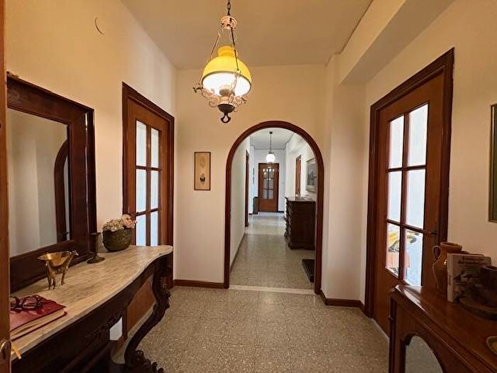 Appartamento con 6 locali in affitto in Via Pietro Cavaro, Genneruxi, Cagliari