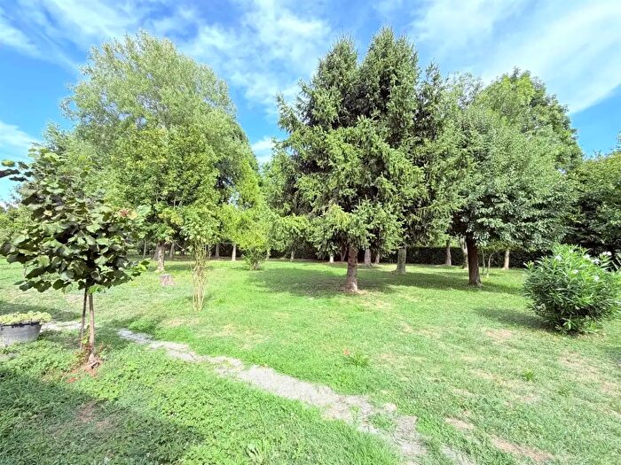 Casa con 5 locali in vendita in Viale Jacopone da Todi, Venezia