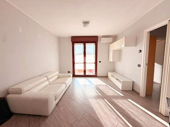 Appartamento quadrilocale in vendita in Via Del Volontariato, Trecate