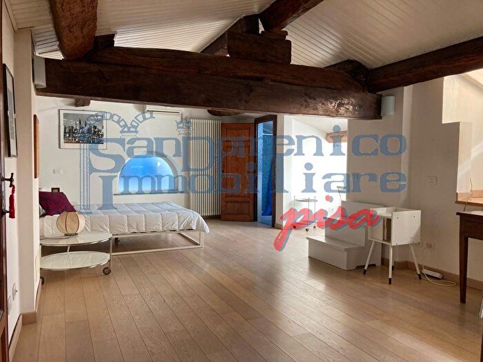 Appartamento con 5 locali in affitto in Via S Bernardo, San Martino, Pisa