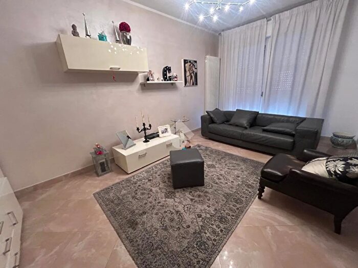 Appartamento con 5 locali in vendita in Via Mentana, Comacchio