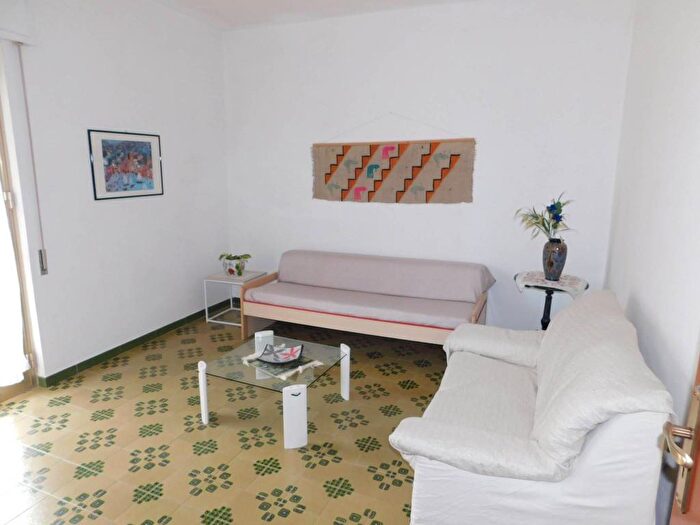 Appartamento trilocale in affitto in Via Rosario Gagliardi, San Luigi Archimede, Ragusa