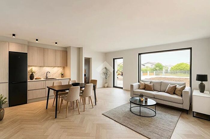 Casa quadrilocale in vendita in Via Papa Giovanni, Bolgare