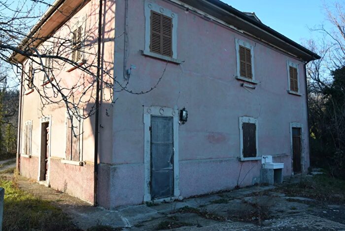 Casa in vendita in San Leo Rn, San Leo