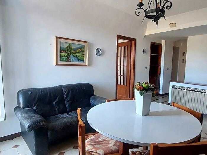 Appartamento quadrilocale in vendita in Via Borgo Barnati, Pontedassio