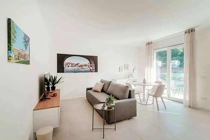 Appartamento monolocale in affitto in Via Bellinzona, Como