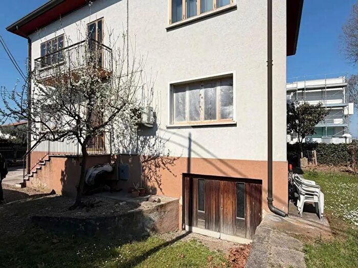 Appartamento quadrilocale in vendita in Via Pastro, Villorba