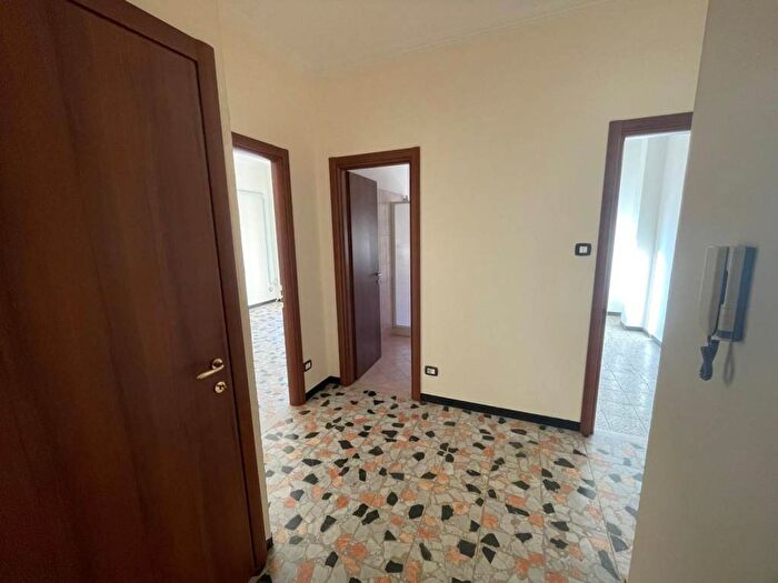 Appartamento trilocale in affitto in Borgo Rovereto Piscina, Alessandria