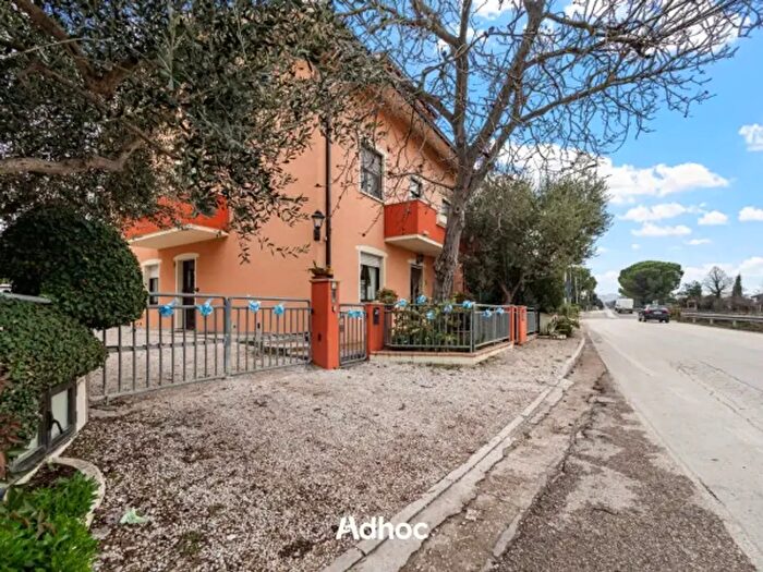 Appartamento trilocale in vendita in Strada Nazionale Flaminia, Fano