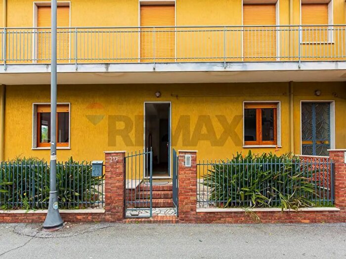 Appartamento quadrilocale in vendita in Via Canale Torto, Acireale