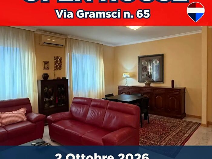 Appartamento trilocale in vendita in Via Gramsci, Foggia