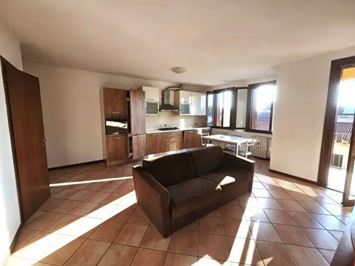 Appartamento trilocale in vendita in Via Luigi Gonzaga a, Guastalla