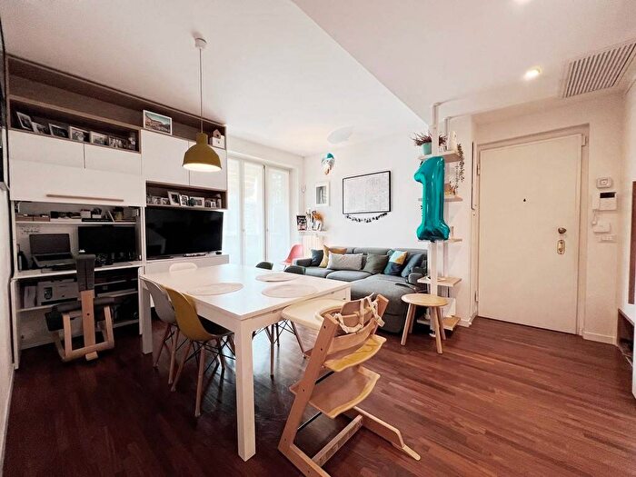 Appartamento trilocale in affitto in Via Giovanni Cimabue, Monte Stella, Milano