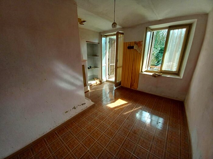 Casa con 7 locali in vendita in Frazione Ranello Ranello At Italy, Castelnuovo Don Bosco