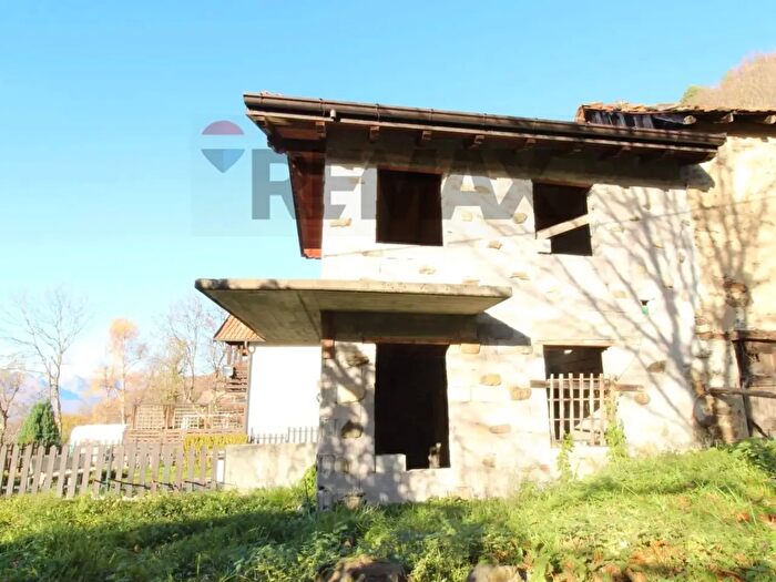 Casa bilocale in vendita in Bellano