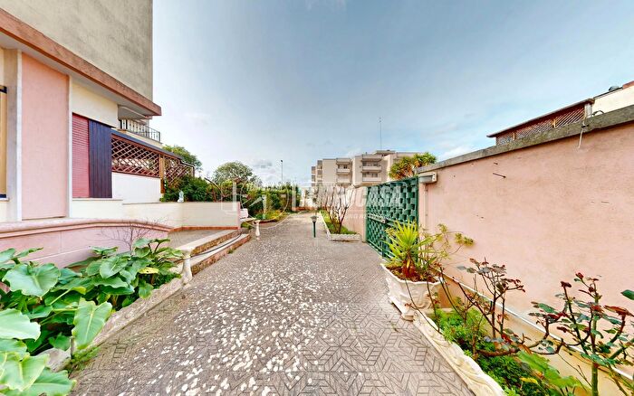 Appartamento quadrilocale in vendita in Via Gaetano Giancane, Lecce