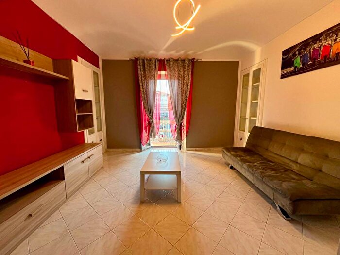 Appartamento con 5 locali in affitto in Corso Cento Cannoni, Piazza Garibaldi, Alessandria