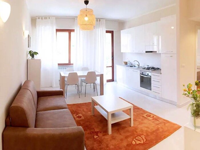 Appartamento bilocale in affitto in Via Tubino, Castello Don Minzoni, Rapallo