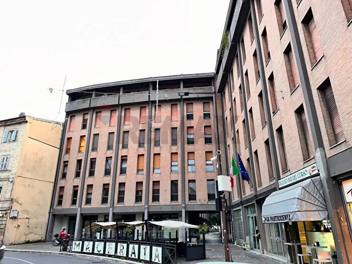 Appartamento con 8 locali in vendita in Macerata