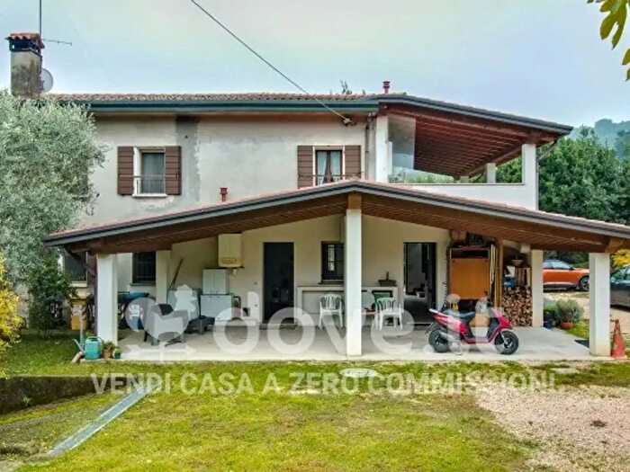 Appartamento trilocale in vendita in Via Pianzio, Galzignano Terme