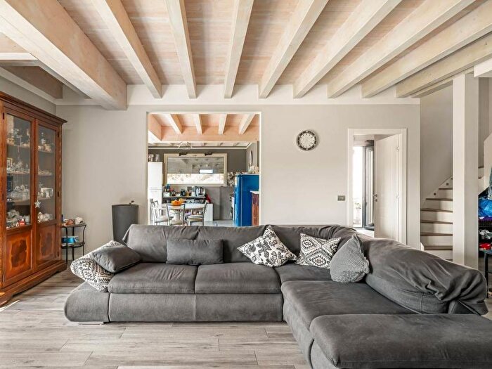 Appartamento trilocale in affitto in Via per La Svizzera, Cernobbio