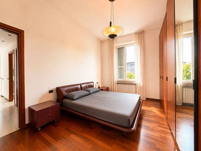 Appartamento bilocale in affitto in Viale Corsica, Argonne Corsica, Milano