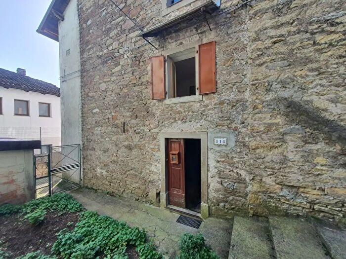 Casa trilocale in vendita in Via Cabia, Arta Terme