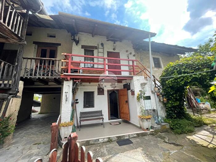 Casa bilocale in vendita in Borgata Girella Provonda, Giaveno