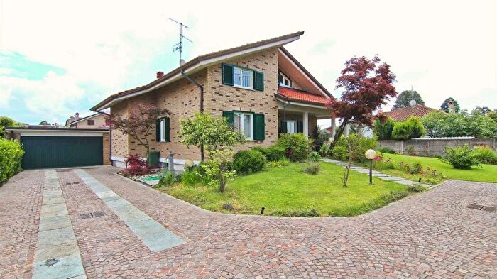 Casa con 5 locali in vendita in Via del Cavo Misinto, Misinto