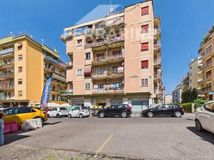 Appartamento quadrilocale in vendita in Via Giovanni Arcangeli, Roma