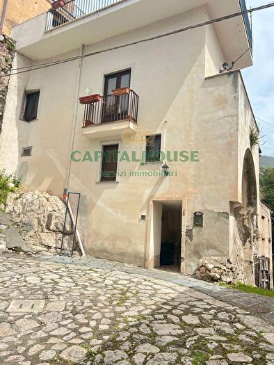 Casa trilocale in vendita in Principe Lancellotti, Lauro