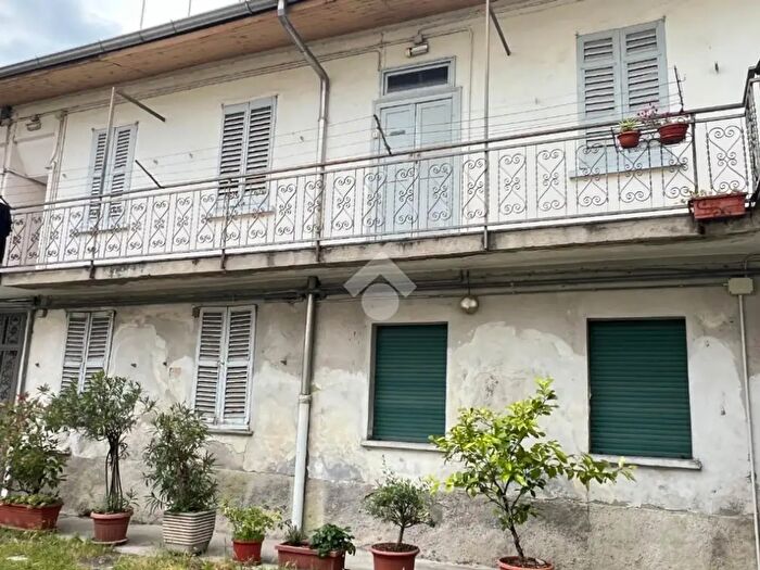 Appartamento trilocale in vendita in Via Repubblica, Novate Milanese