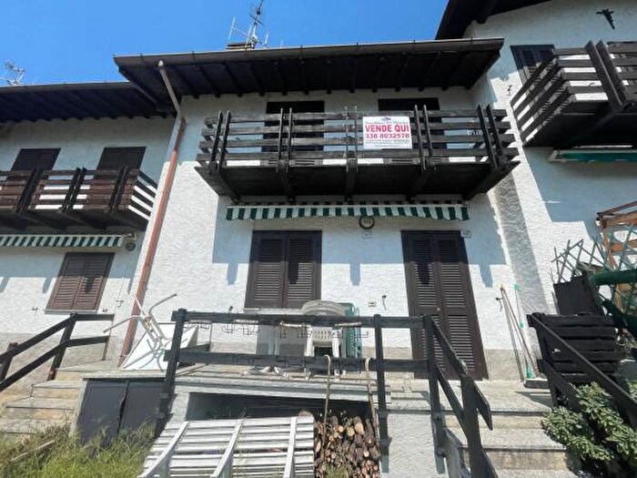 Casa trilocale in vendita in Via Provinciale CercinoPiussogno, Cercino