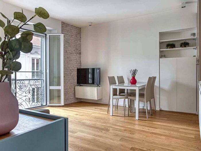 Appartamento bilocale in affitto in Via Messina, Paolo Sarpi, Milano