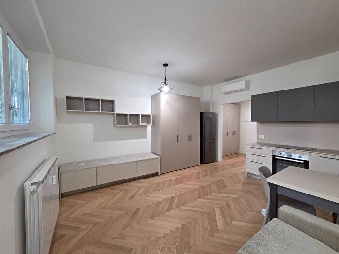 Appartamento monolocale in affitto in Via Giovanni Battista Piranesi, Porta Vittoria, Milano