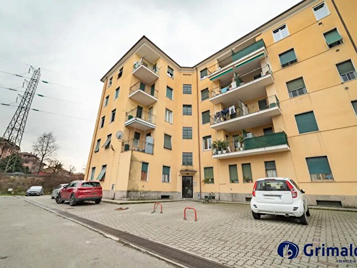 Appartamento bilocale in vendita in Via Calabria, Cesano Maderno