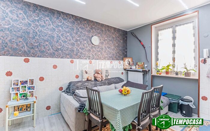 Appartamento trilocale in vendita in Corso Italia, Bareggio