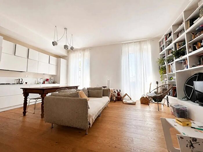 Appartamento trilocale in vendita in Viale Monza, Milano
