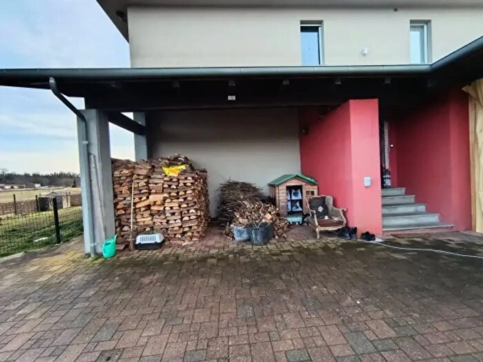 Casa con 6 locali in vendita in Mombello Di Torino