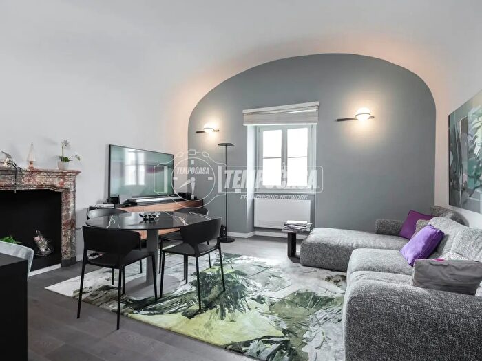 Appartamento trilocale in vendita in Via delle Orfane, Torino